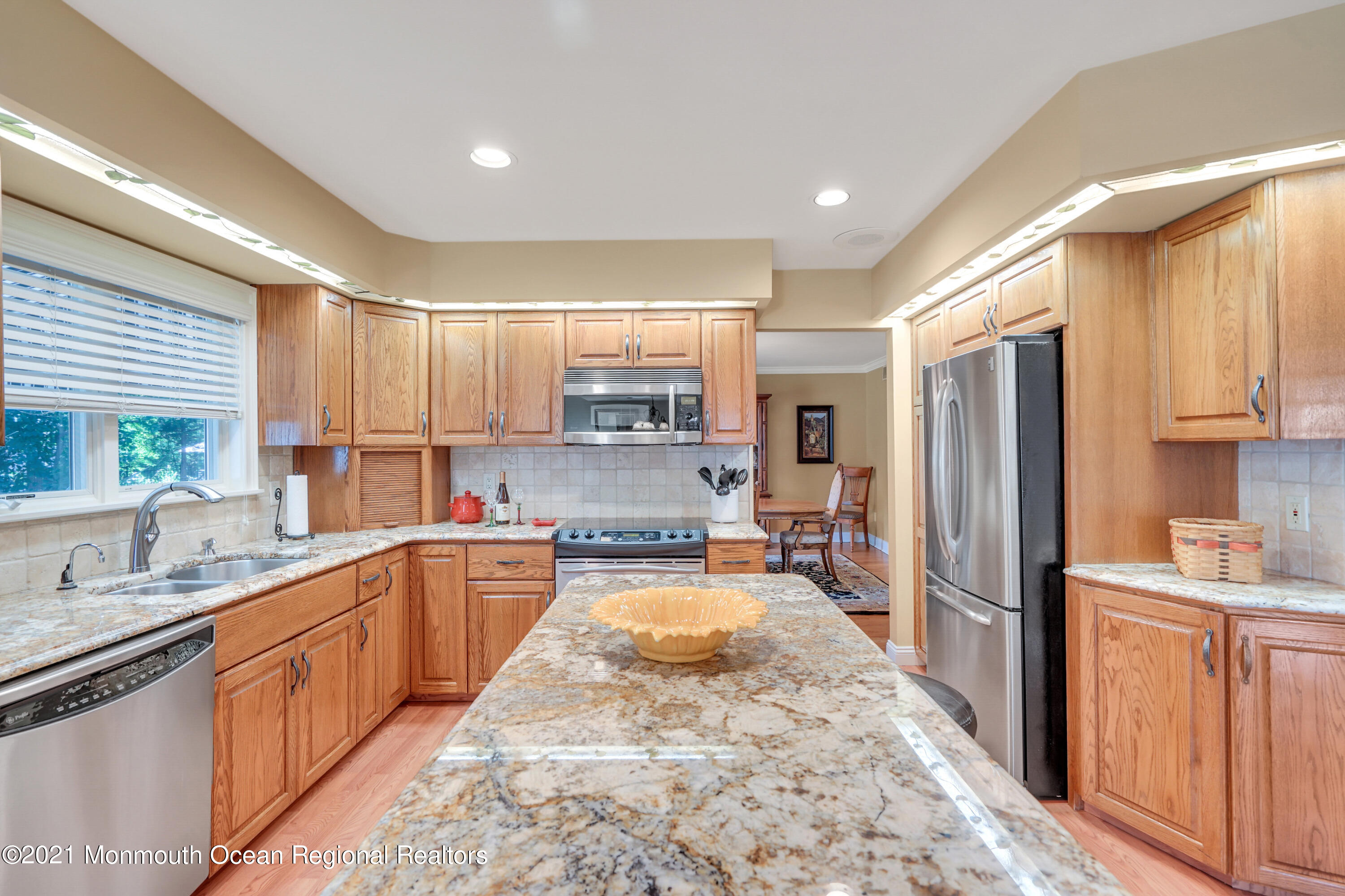 58 Dutch Lane Road Freehold, NJ 07728 - Photo 17 of 65 028_ev200692