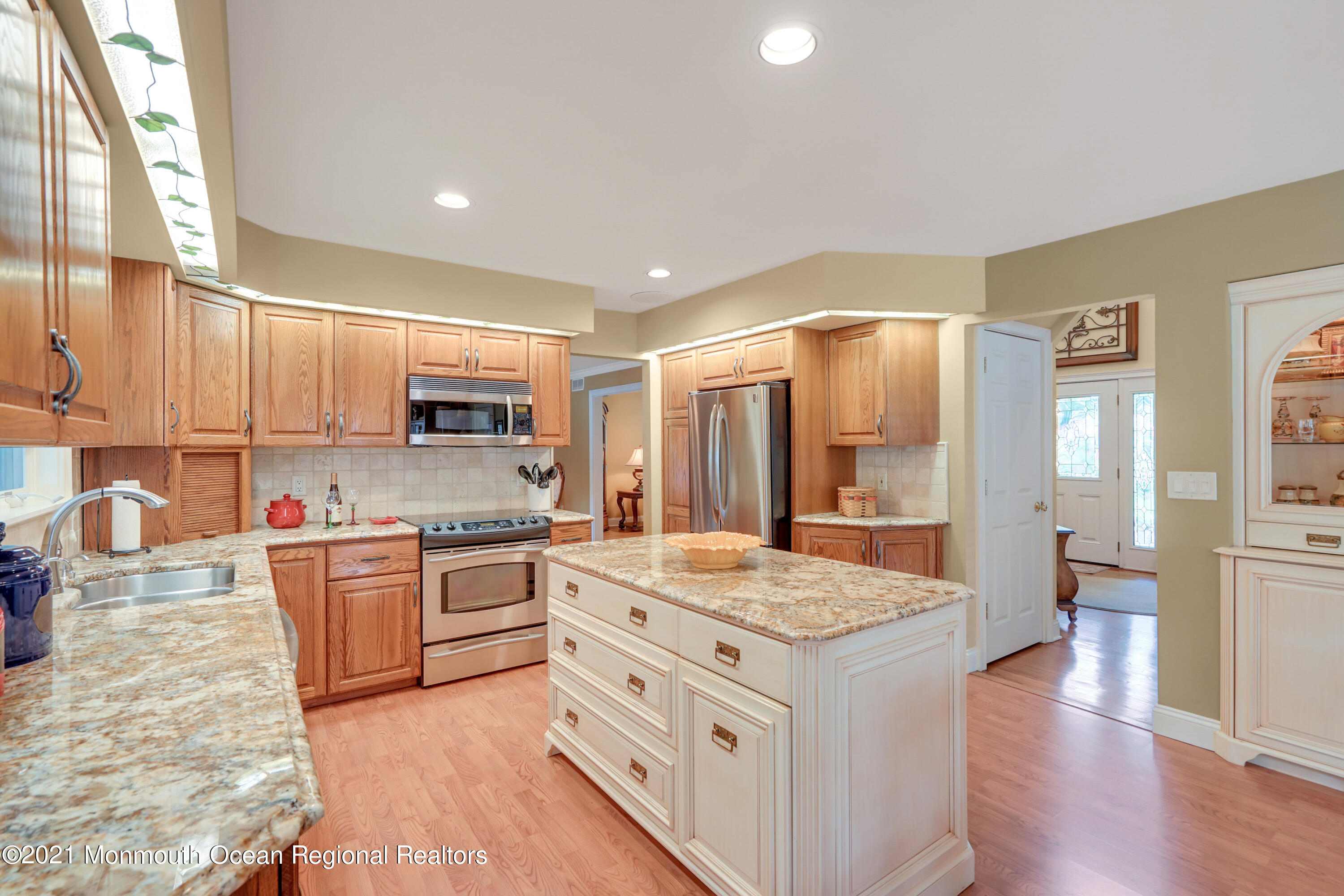 58 Dutch Lane Road Freehold, NJ 07728 - Photo 18 of 65 029_ev200697