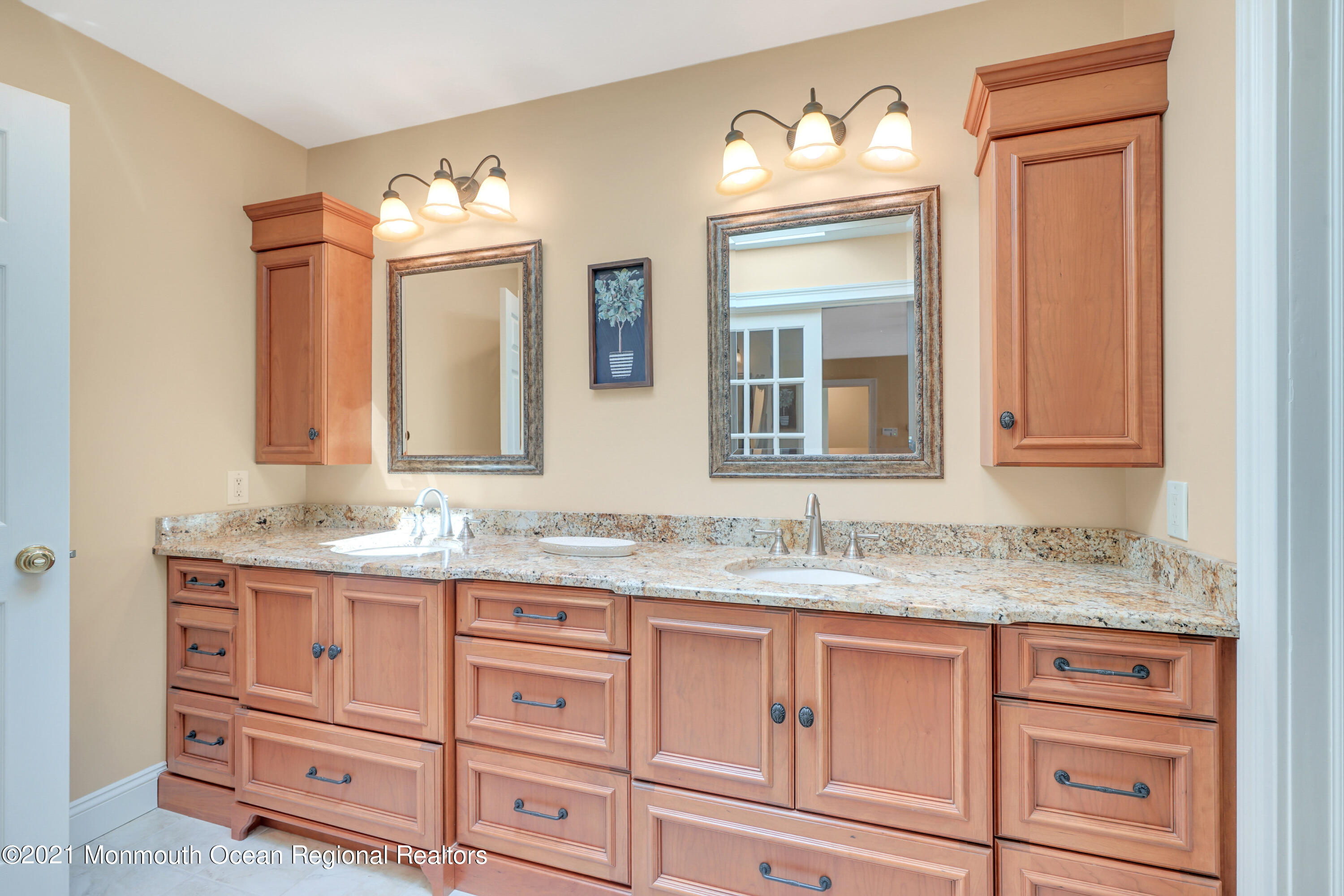 58 Dutch Lane Road Freehold, NJ 07728 - Photo 32 of 65 044_ev200772