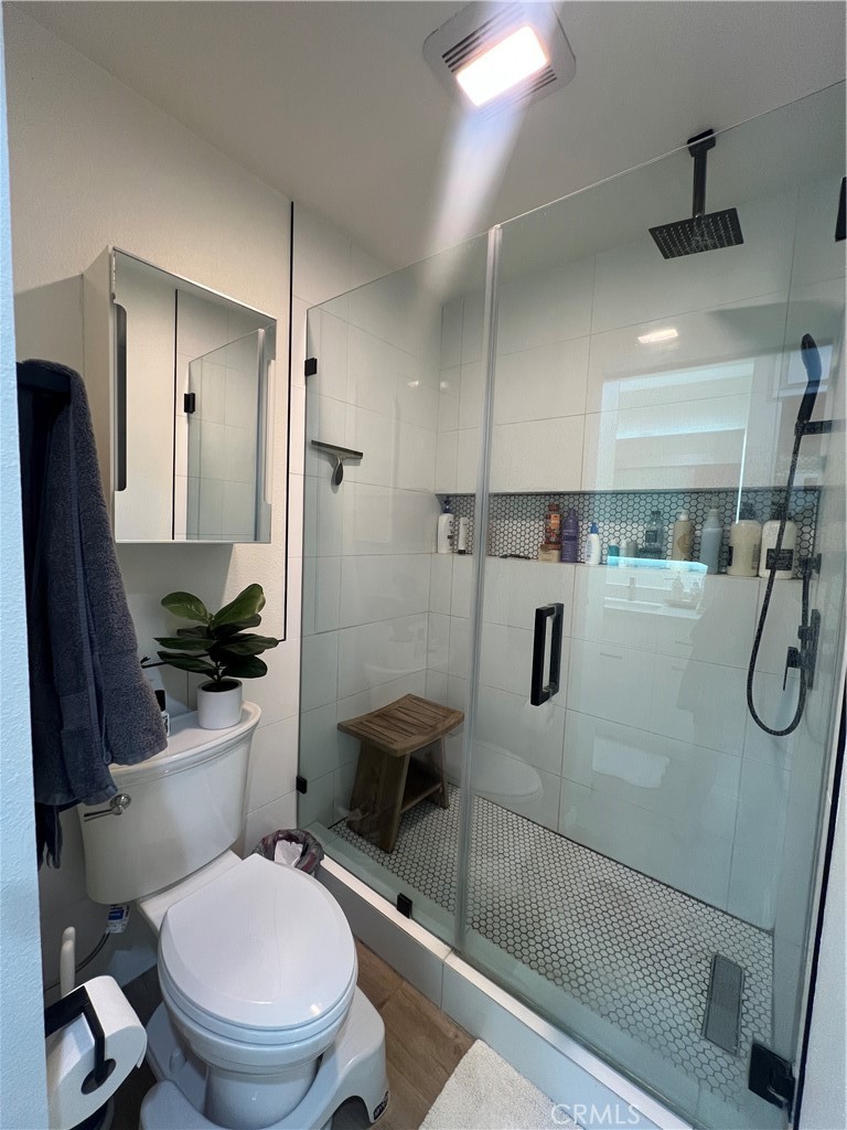 139 South Poplar Avenue Brea, CA 92821 - Photo 15 of 19 Bathroom