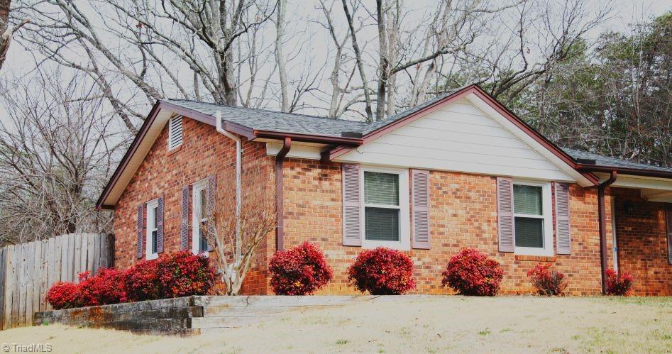 109 Laurel King, NC 27021 - Photo 3 of 42