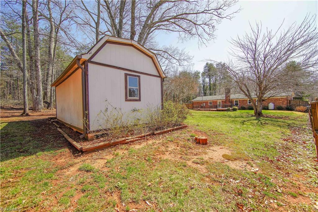 109 Laurel King, NC 27021 - Photo 39 of 42