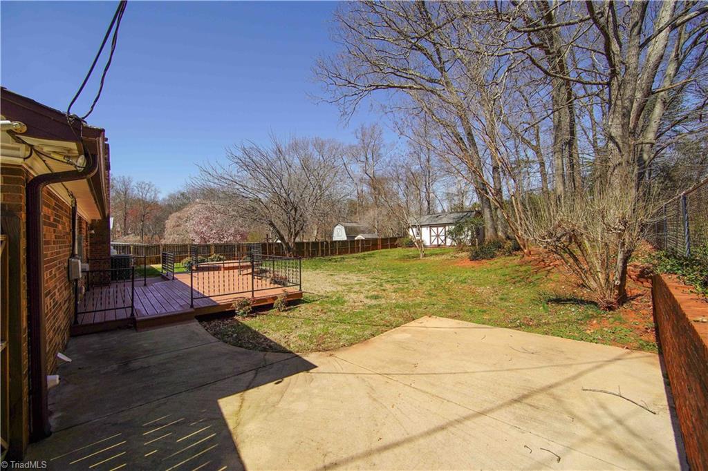 109 Laurel King, NC 27021 - Photo 5 of 42