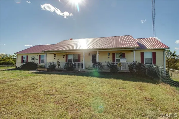 $335,000 | 7093 Drew Road, Shipman, IL 62685