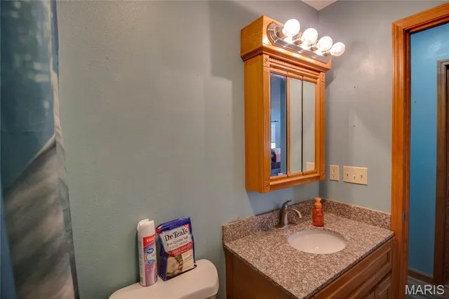 $340,000 | 7093 Drew Road, Shipman, IL 62685