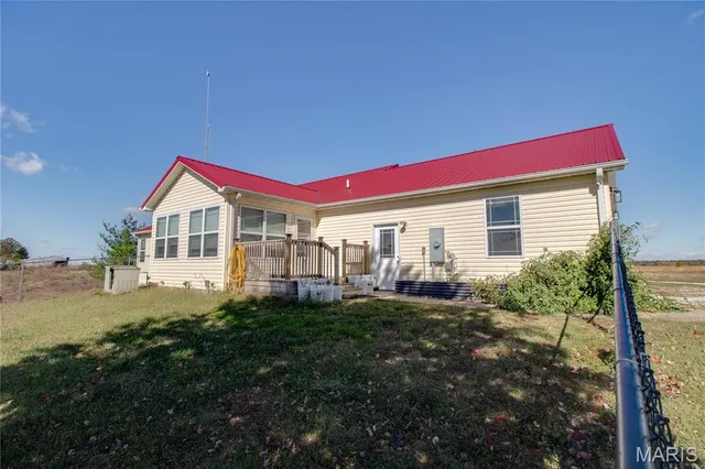 $335,000 | 7093 Drew Road, Shipman, IL 62685