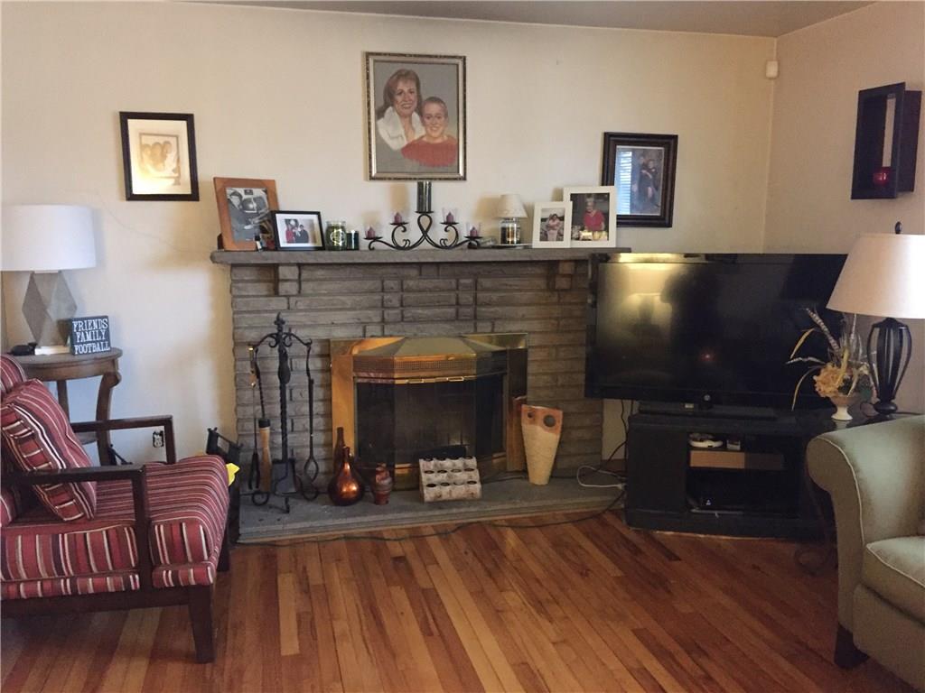 4953 East Willock Road Pittsburgh, PA 15227 - Photo 3 of 16 Gallery Image 3