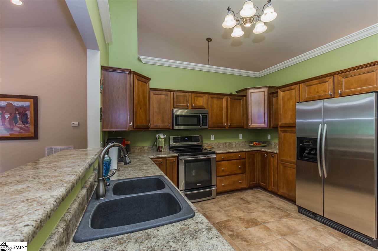 107 Sprouse Lane Fountain Inn, SC 29644 - Photo 6 of 36 Gallery Image 6