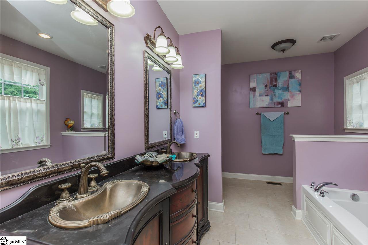 107 Sprouse Lane Fountain Inn, SC 29644 - Photo 9 of 36 Gallery Image 9