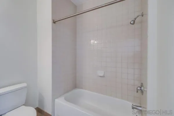 $3,495 | 530 K Street, Unit 1112, San Diego, CA 92101
