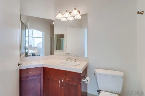 $3,495 | 530 K Street, Unit 1112, San Diego, CA 92101