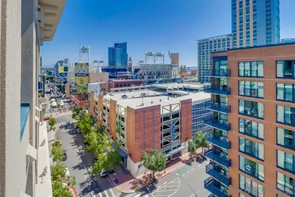 $3,495 | 530 K Street, Unit 1112, San Diego, CA 92101