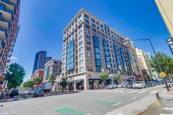 $3,495 | 530 K Street, Unit 1112, San Diego, CA 92101