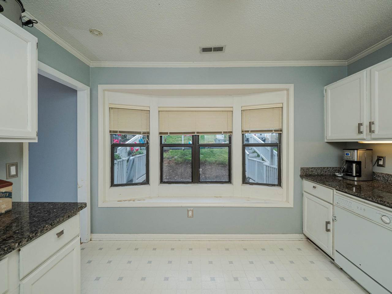 5406 Scenic View Lane Raleigh, NC 27612 - Photo 9 of 27 Kitchen