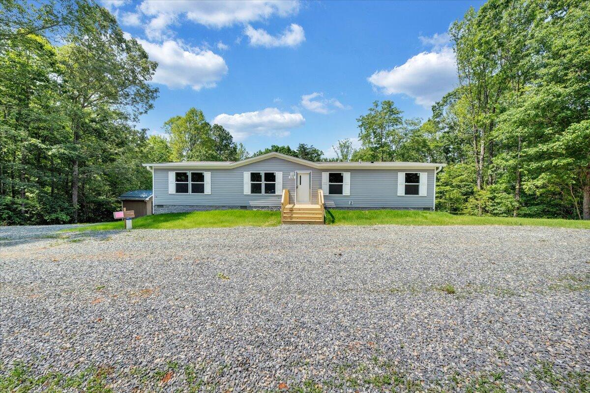 1616 Hickman Road Rocky Mount, VA 24151 - Photo 2 of 80 39-MIB06399