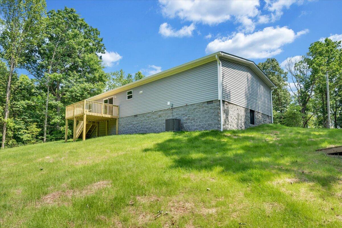 1616 Hickman Road Rocky Mount, VA 24151 - Photo 35 of 80 33-MIB06378