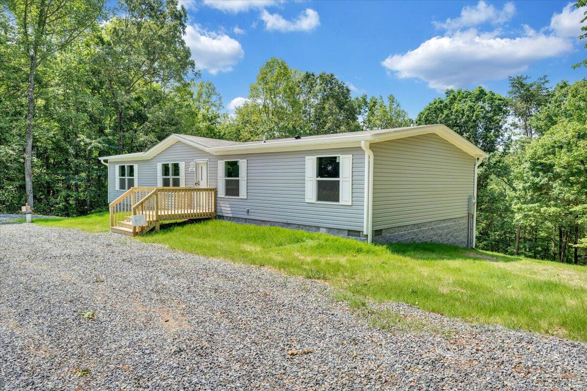 1616 Hickman Road Rocky Mount, VA 24151 - Photo 39 of 80 37-MIB06393