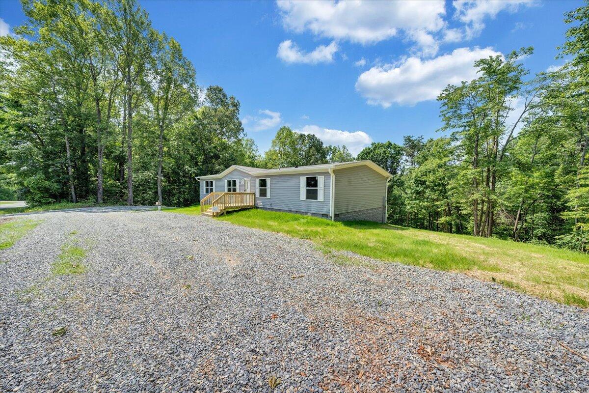 1616 Hickman Road Rocky Mount, VA 24151 - Photo 40 of 80 38-MIB06396