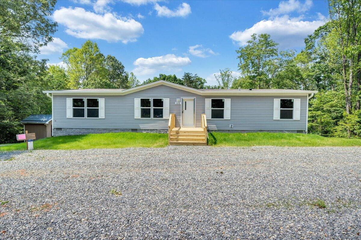 1616 Hickman Road Rocky Mount, VA 24151 - Photo 41 of 80 40-MIB06402
