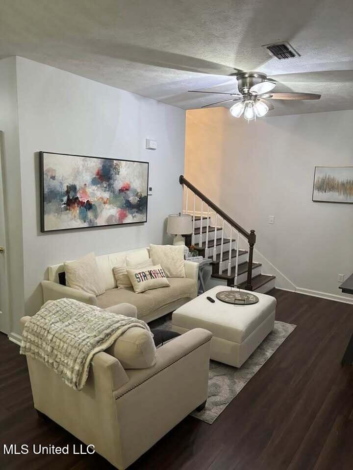 1306 St Andrews Lane Starkville, MS 39759 - Photo 2 of 17 LR