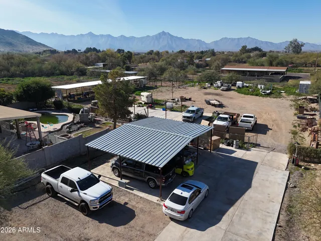 $950,000 | 11810 South 43rd Avenue, Laveen, AZ 85339