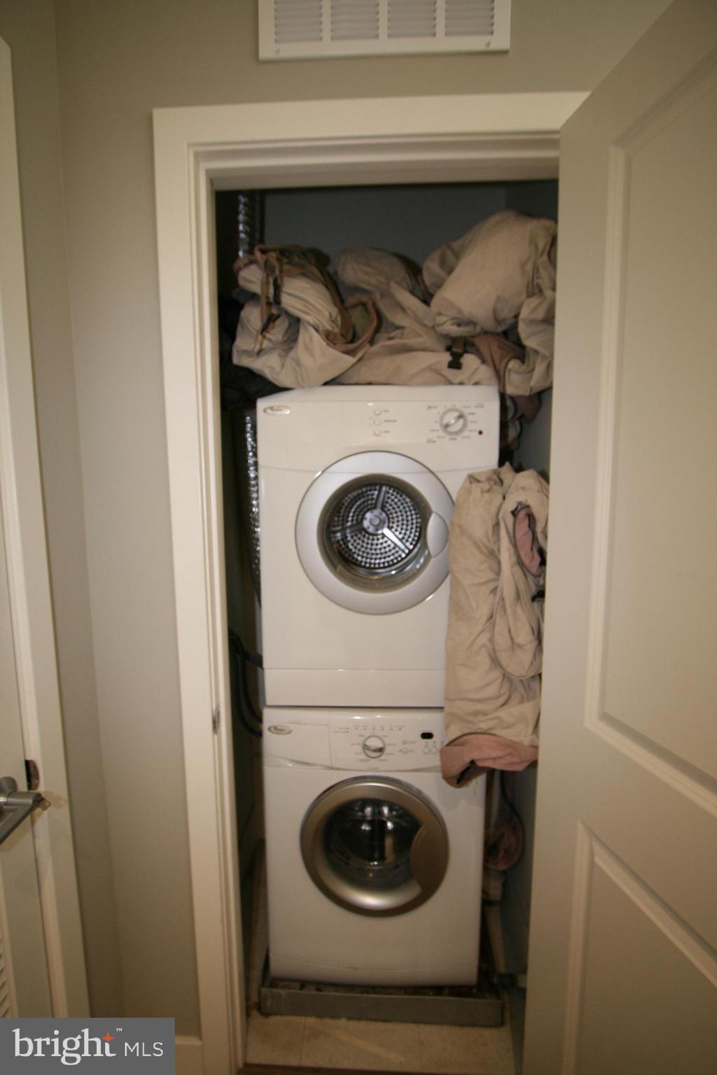 2550 17th Street Northwest, Unit 612 Washington, DC 20009 - Photo 52 of 55 a utility room with dryer and washer