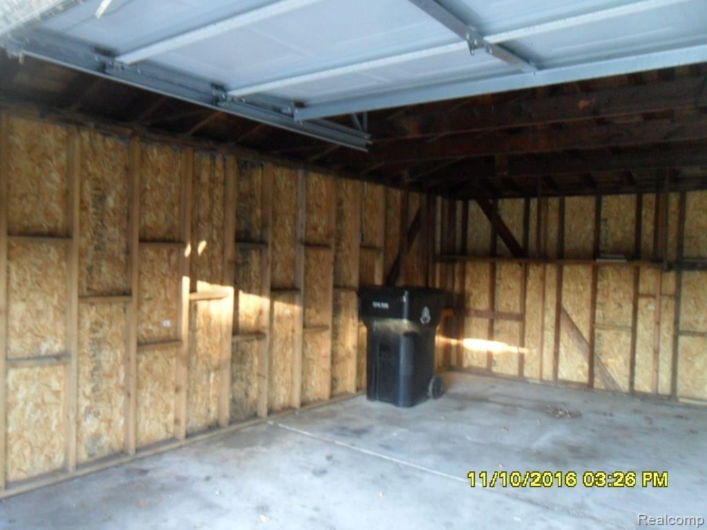 30522 Hayes Road Roseville, MI 48066 - Photo 4 of 11