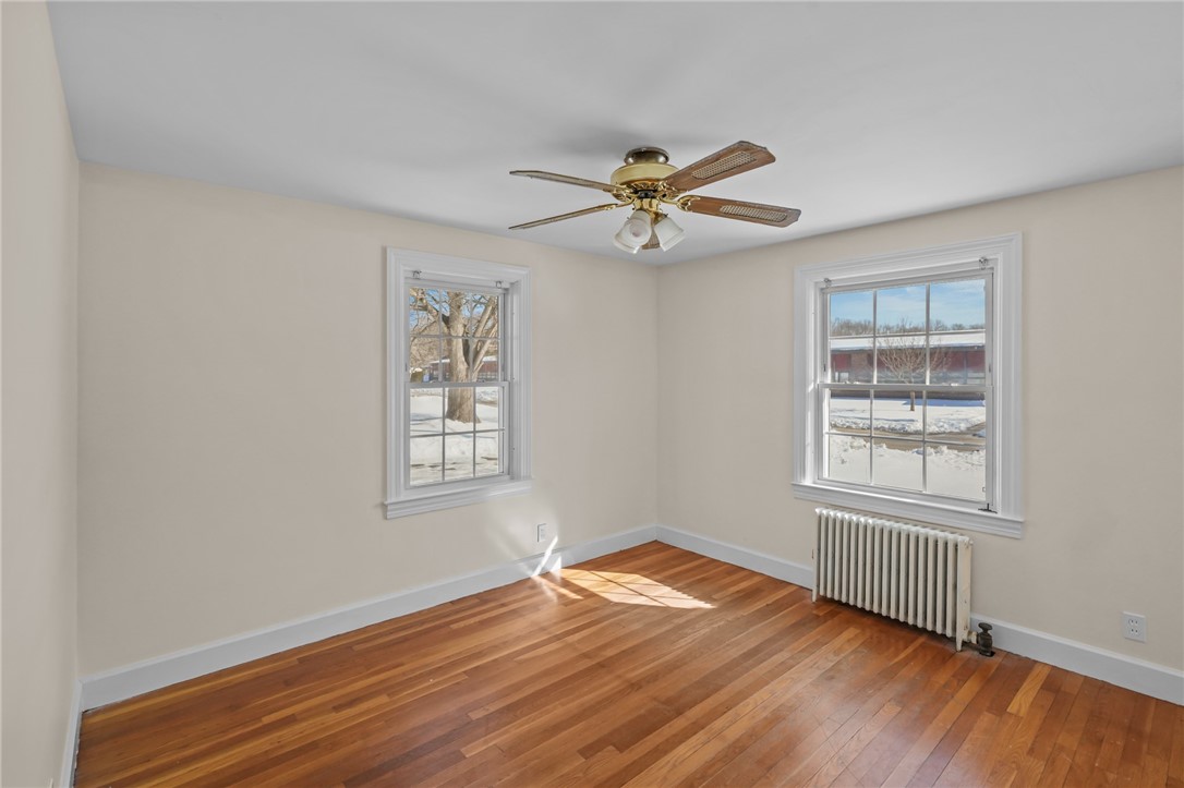 65 Almy Street Warwick, RI 02886 - Photo 9 of 34 Dining room