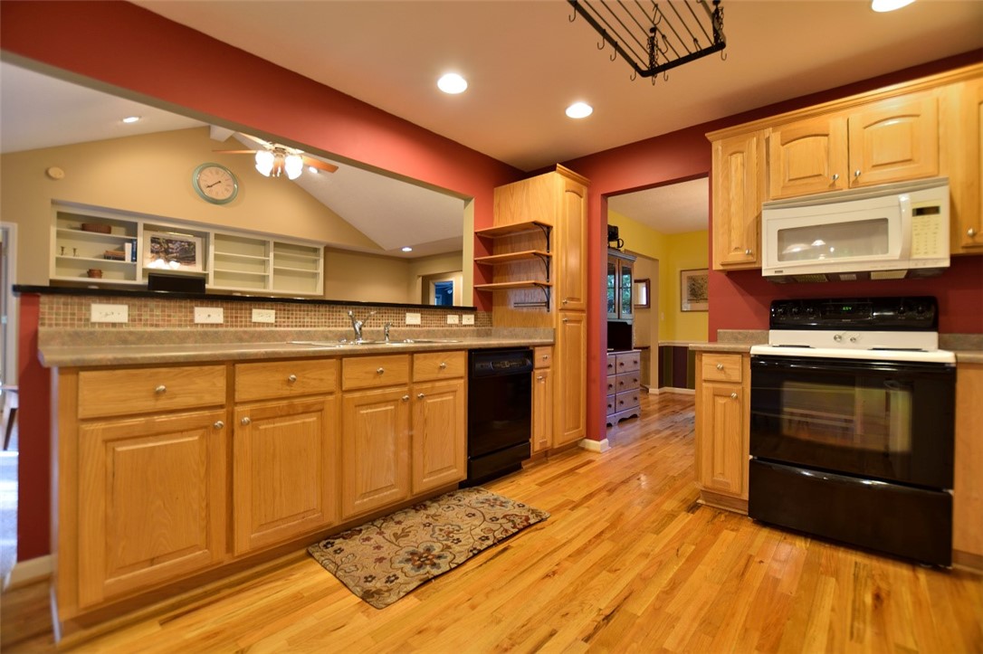 15023 Beacon Ridge Drive Seneca, SC 29678 - Photo 13 of 38 Gallery Image 13