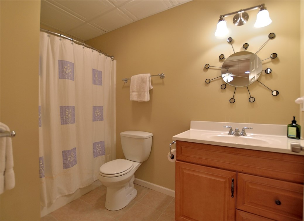15023 Beacon Ridge Drive Seneca, SC 29678 - Photo 28 of 38 Lower level full bath.