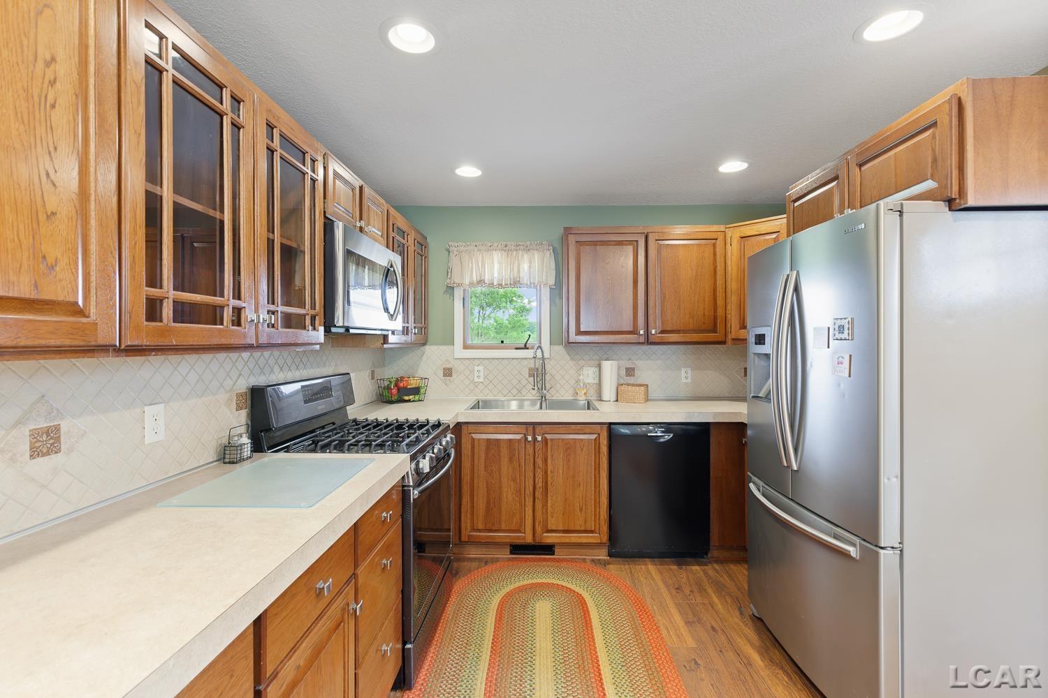2831 Carson Highway Adrian, MI 49221 - Photo 10 of 42