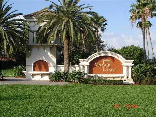 $2,600 | 9759 Lago Drive, Boynton Beach, FL 33472