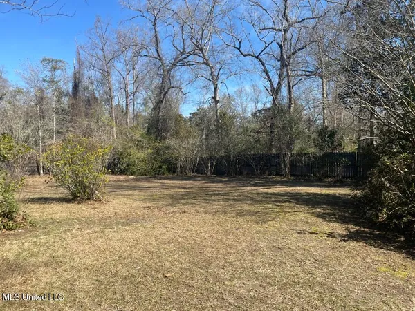 $267,500 | 1416 Alabama Street, Leakesville, MS 39451