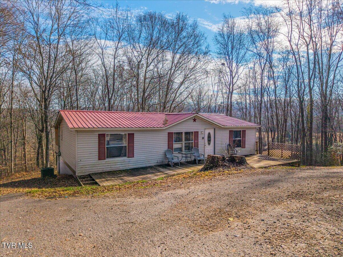 250 Horseshoe Bend Road Rogersville, TN 37857 - Photo 2 of 26 04-DJI_20260104020514_0063_D-Edit