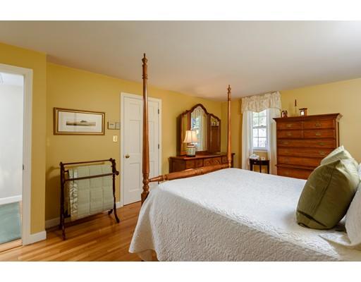 4 Mast Hill Road Hingham, MA 02043 - Photo 20 of 27 Gallery Image 20