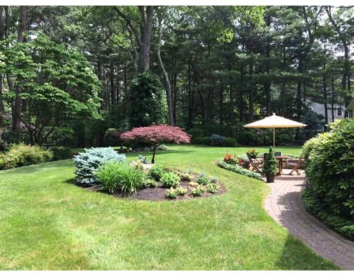 4 Mast Hill Road Hingham, MA 02043 - Photo 3 of 27 Gallery Image 3