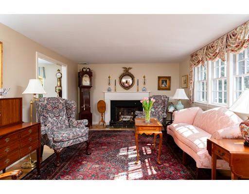 4 Mast Hill Road Hingham, MA 02043 - Photo 5 of 27 Gallery Image 5