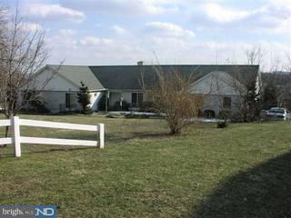 6015 Domarray Street Coopersburg, PA 18036 - Photo 1 of 2 Gallery Image 1
