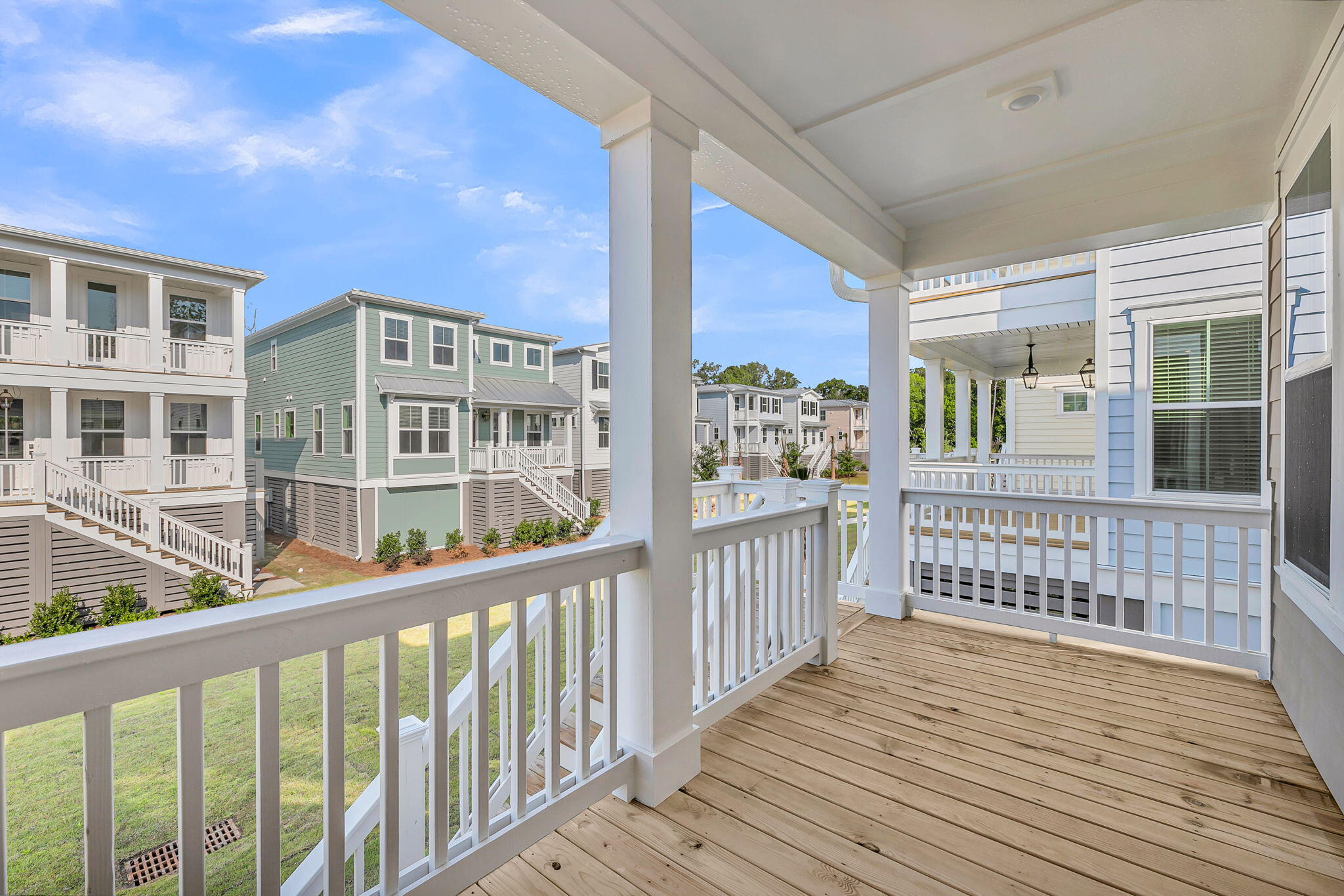 710 Minton Road Charleston, SC 29412 - Photo 4 of 50 CPK 14 Frnt Porch 1