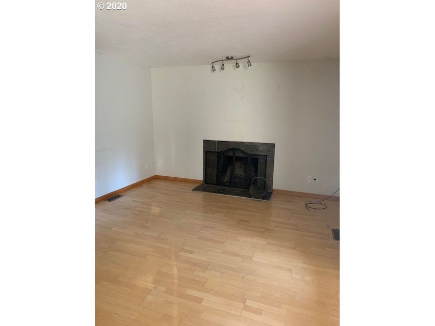 1220 North River Road Cottage Grove, OR 97424 - Photo 11 of 30 Gallery Image 11