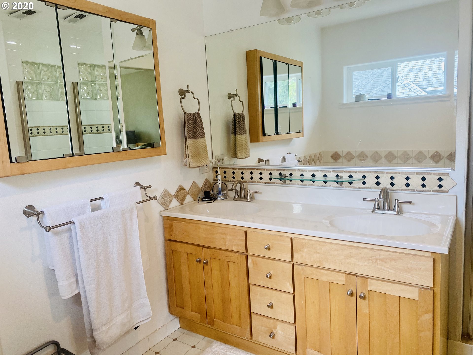1220 North River Road Cottage Grove, OR 97424 - Photo 25 of 30 Gallery Image 25