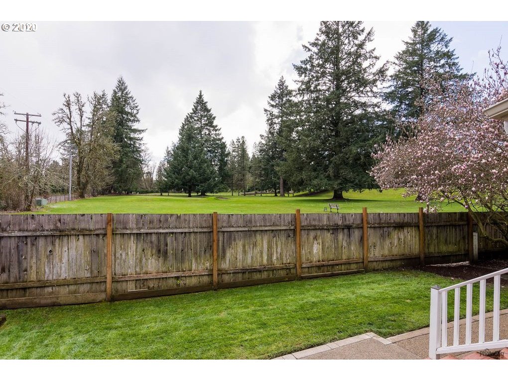 1220 North River Road Cottage Grove, OR 97424 - Photo 5 of 30 Gallery Image 5