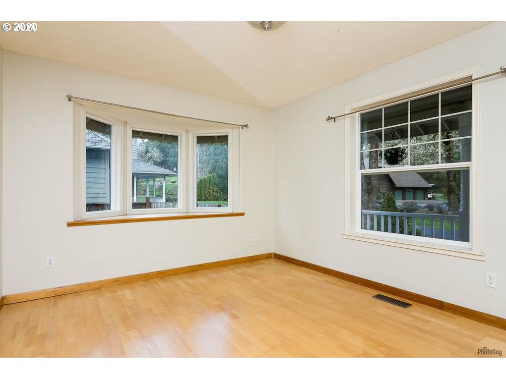 1220 North River Road Cottage Grove, OR 97424 - Photo 10 of 30 Gallery Image 10