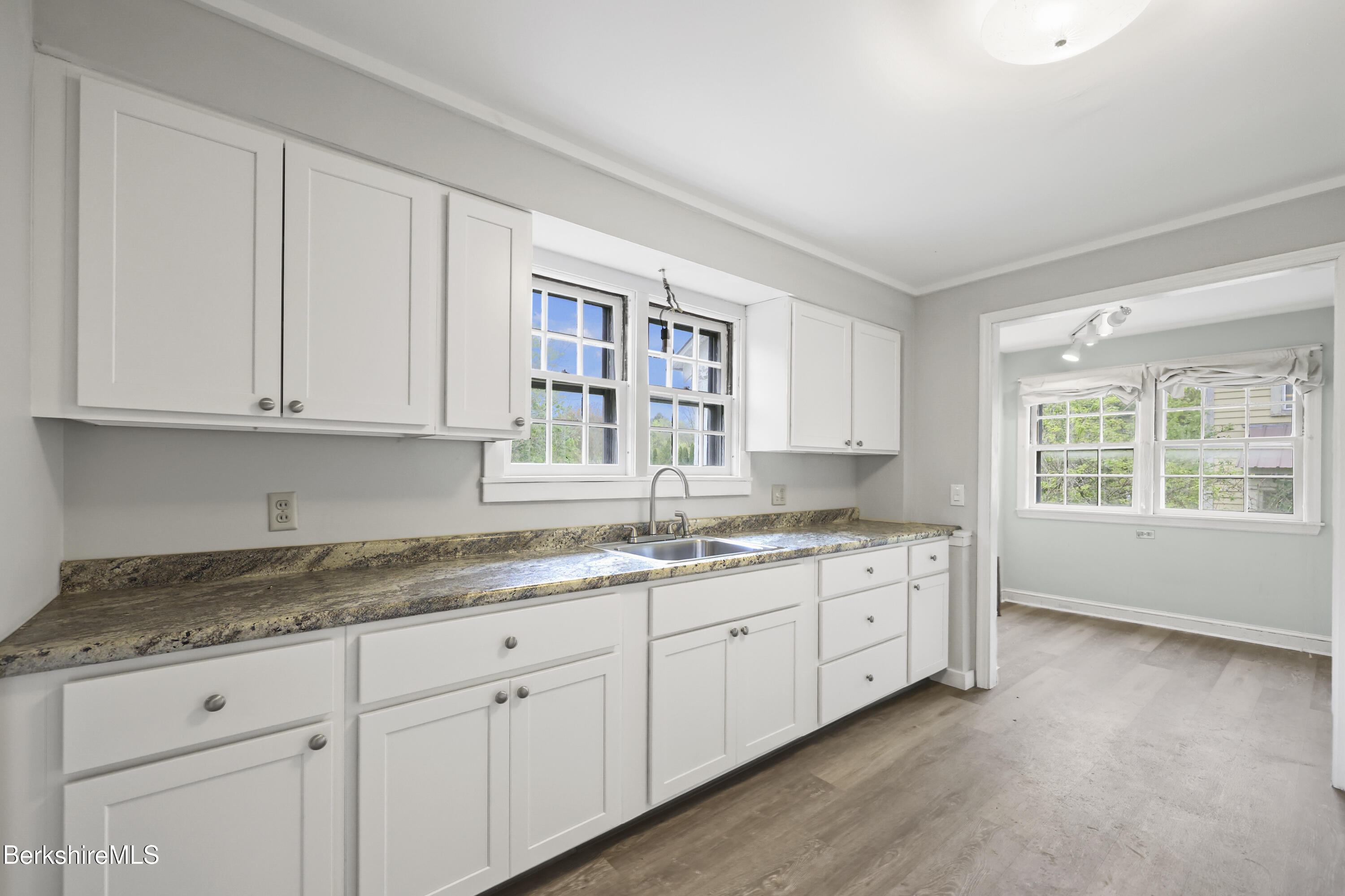 32 Jason Street Pittsfield, MA 01201 - Photo 8 of 27 Kitchen