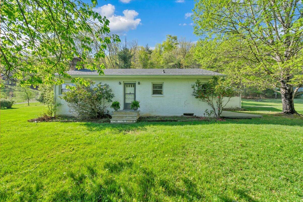 3870 Harborwood Road Salem, VA 24153 - Photo 40 of 53 40-MIB01254