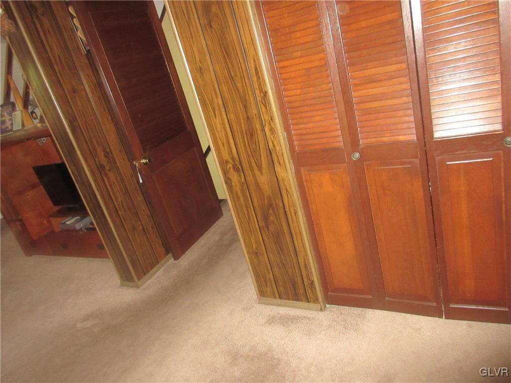 2233 Barrington Road Bethlehem, PA 18018 - Photo 15 of 40 Gallery Image 15