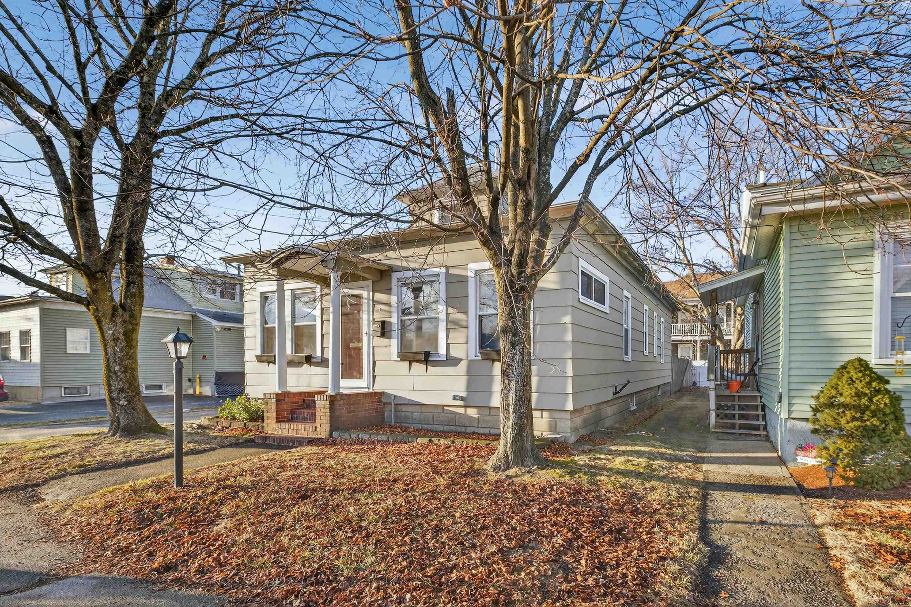 7 Pinard Street Goffstown, NH 03102 - Photo 3 of 49