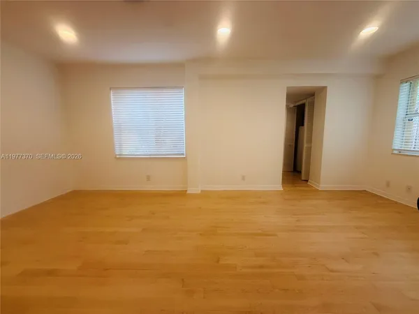$4,800 | 725 Navarre Avenue, Unit 725, Coral Gables, FL 33134