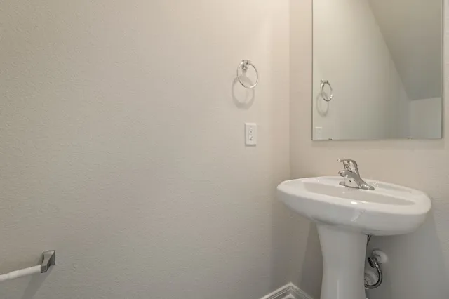 $2,245 | 21691 Lotus Elm Street, Montgomery, TX 77316