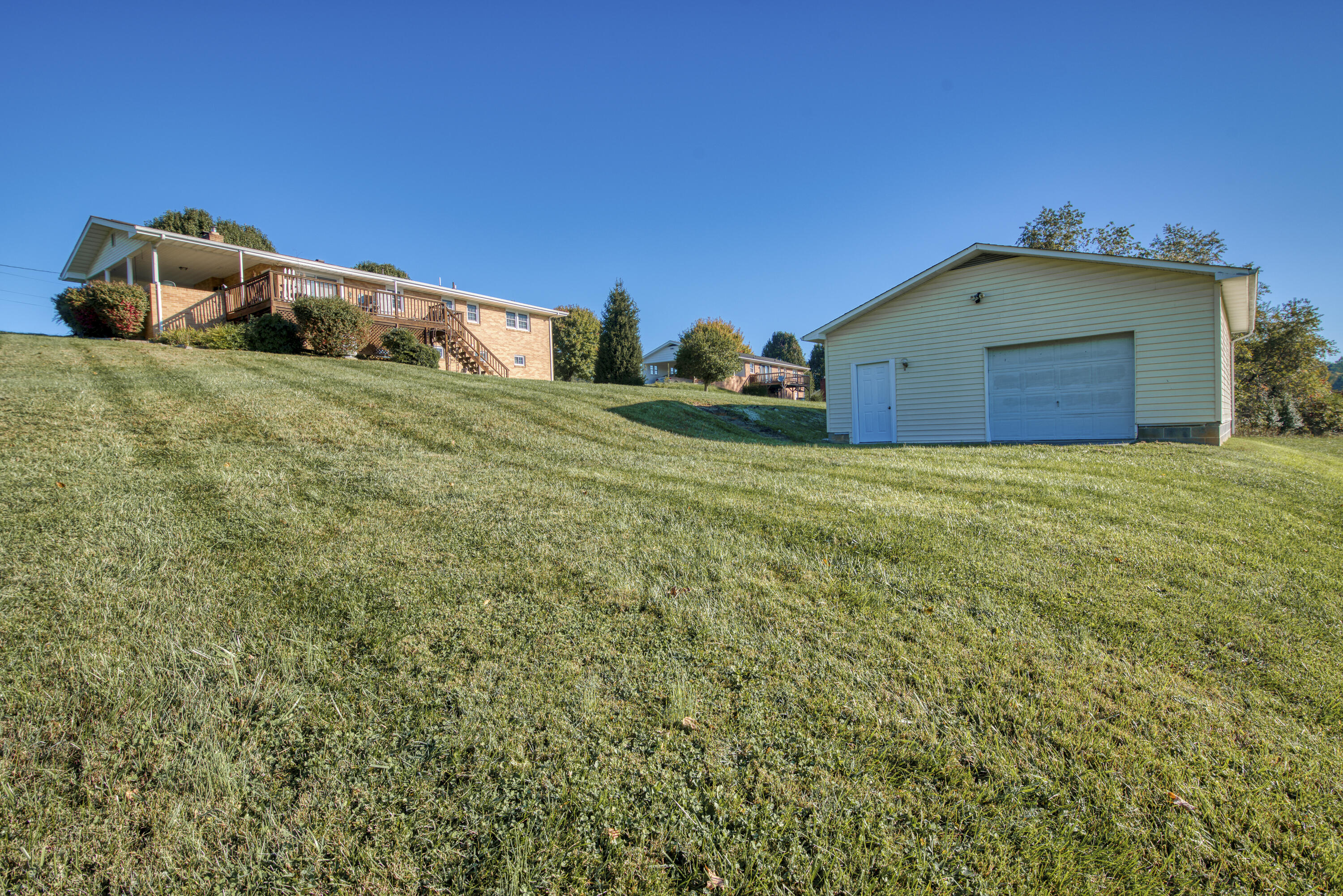 280 Chester Hill Road Bristol, VA 24201 - Photo 8 of 31 280-Chester-Hills-Bristol-VA Highlands-R